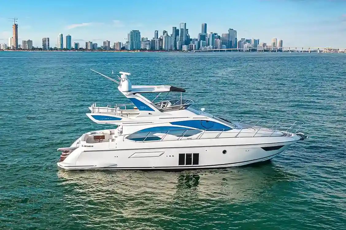 Azimut 54 Fly